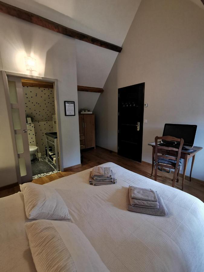Le Petit Moulin Bed and Breakfast Faverelles Εξωτερικό φωτογραφία