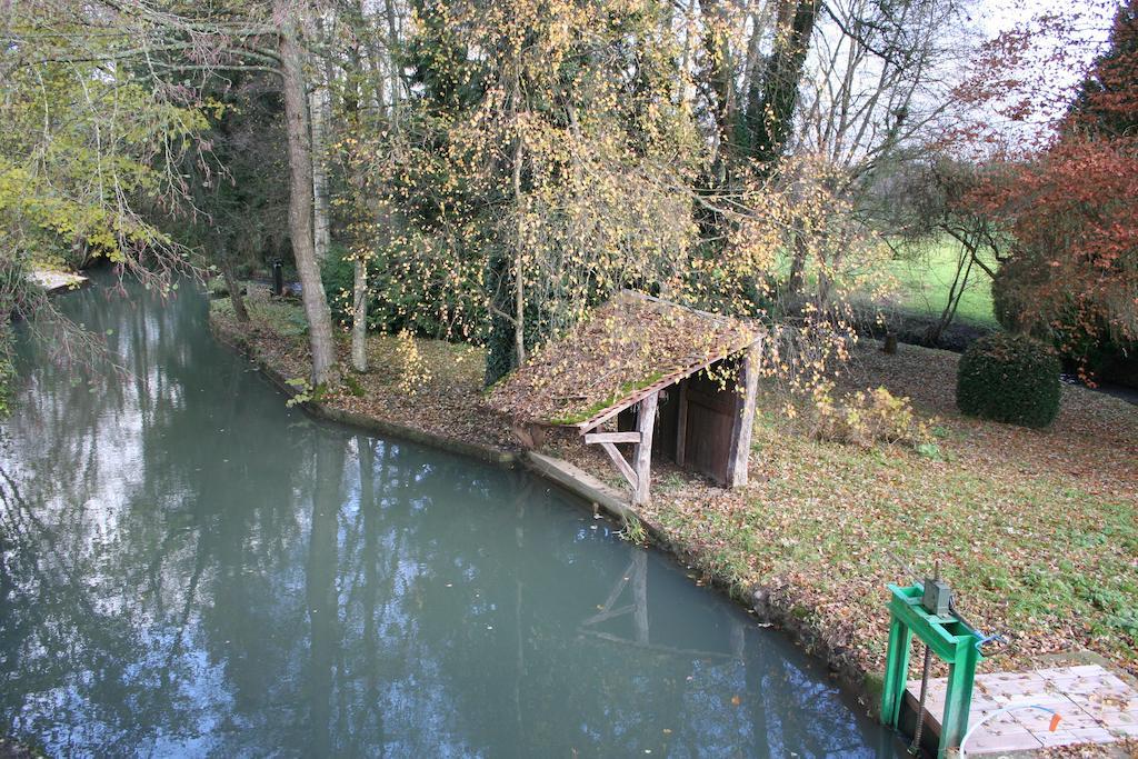 Le Petit Moulin Bed and Breakfast Faverelles Δωμάτιο φωτογραφία